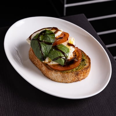 Bruschetta Caprese
